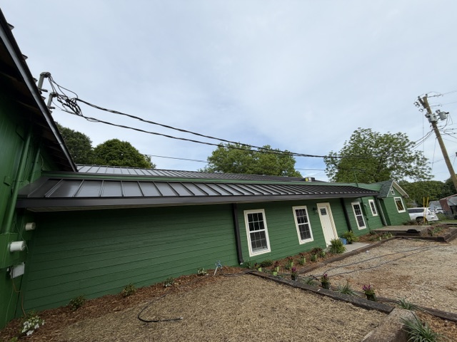 Rear exterior and separate entrances